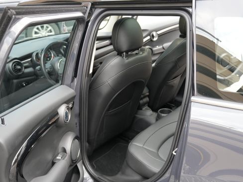 Used 2021 MINI Cooper S w/ Storage Package image 20