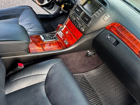 Used 2006 Lexus LS 430 image 12