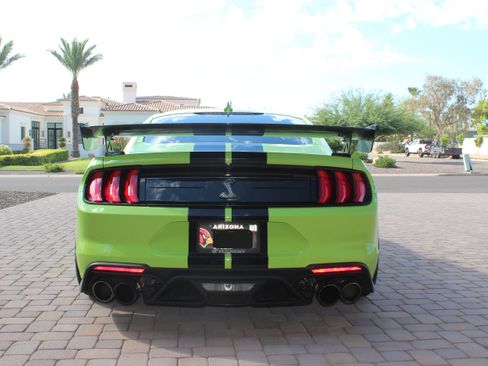 Used 2020 Ford Mustang Shelby GT500 w/ Carbon Fiber Track Pack image 8