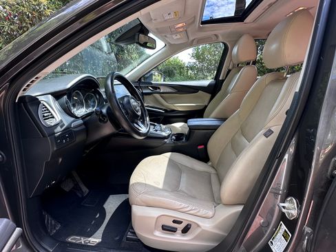 Used 2018 MAZDA CX-9 Touring w/ Touring Premium Package AWD/4WD image 19