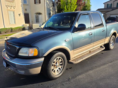 Used 2002 Ford F150 King Ranch RWD image 1