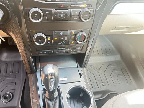 Used 2019 Ford Explorer 4WD image 14