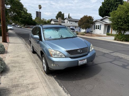 Used 2006 Lexus RX 330 AWD w/ Premium Plus Pkg image 1