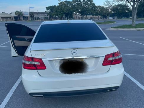 Used 2011 Mercedes-Benz E 350 Sedan image 5
