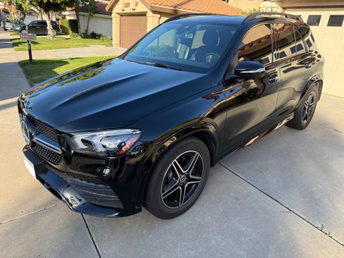 Used 2020 Mercedes-Benz GLE 350 4MATIC image 2