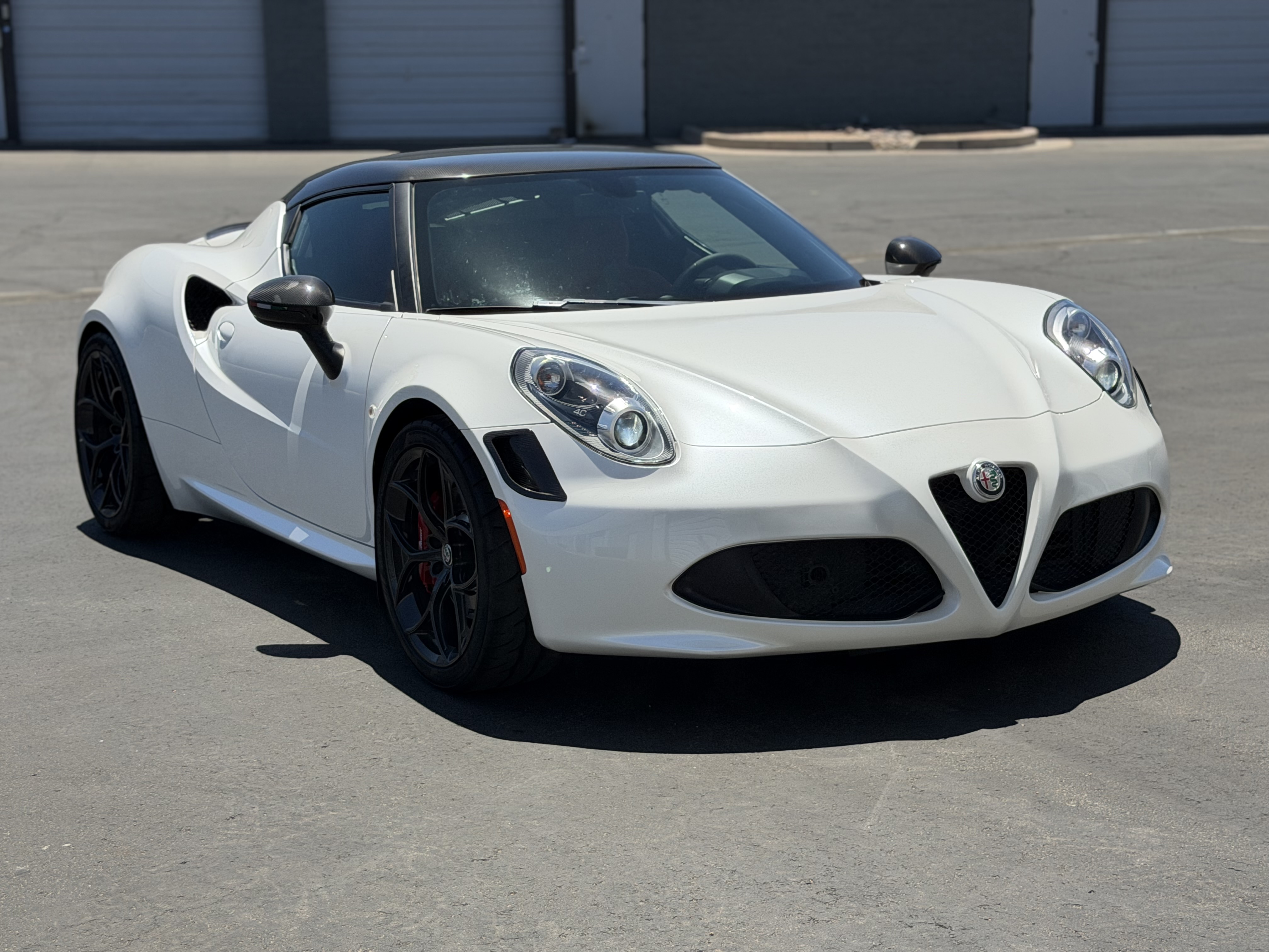 Used 2018 Alfa Romeo 4C Coupe w/ Coupe Track Package 1 RWD image 4