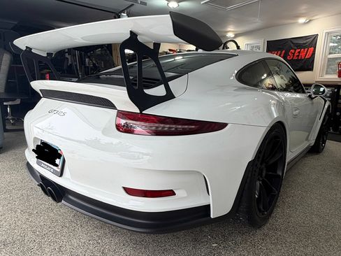 Used 2016 Porsche 911 GT3 RS image 11