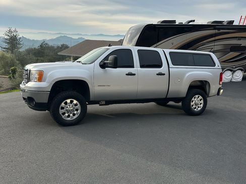 Used 2012 GMC Sierra 2500 SLE w/ SLE Preferred Package image 10