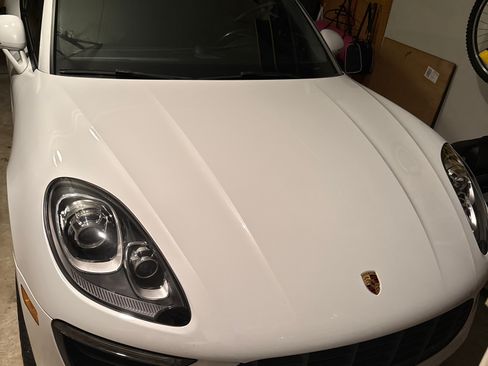 Used 2018 Porsche Macan Sport Edition image 1