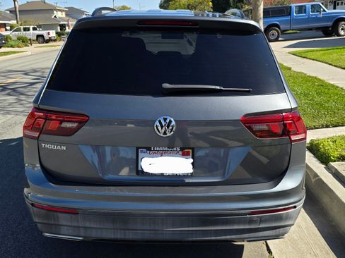Used 2019 Volkswagen Tiguan S w/ Driver Assistance Package image 9