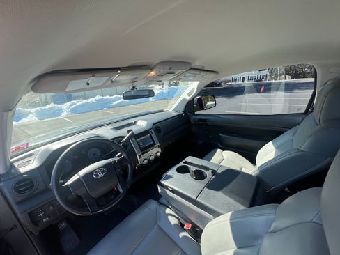 Used 2015 Toyota Tundra SR image 19