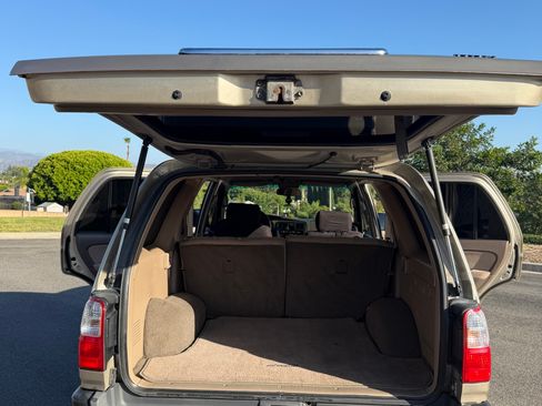 Used 2002 Toyota 4Runner SR5 RWD image 12