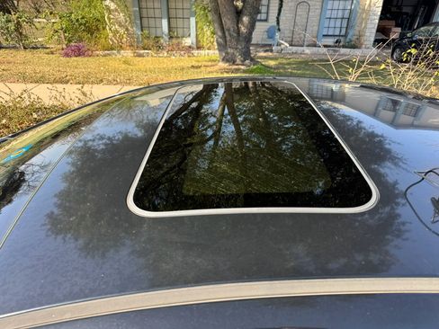 Used 2013 Hyundai Elantra Limited image 16