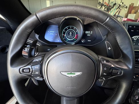Used 2020 Aston Martin V8 Vantage Coupe RWD image 24