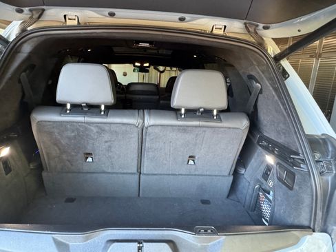 Used 2023 BMW X7 xDrive40i w/ Executive Package image 16