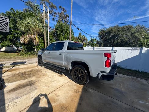 Used 2025 Chevrolet Silverado 1500 RST image 2
