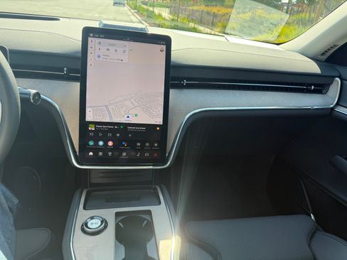 Used 2025 Volvo EX90 Ultra image 8