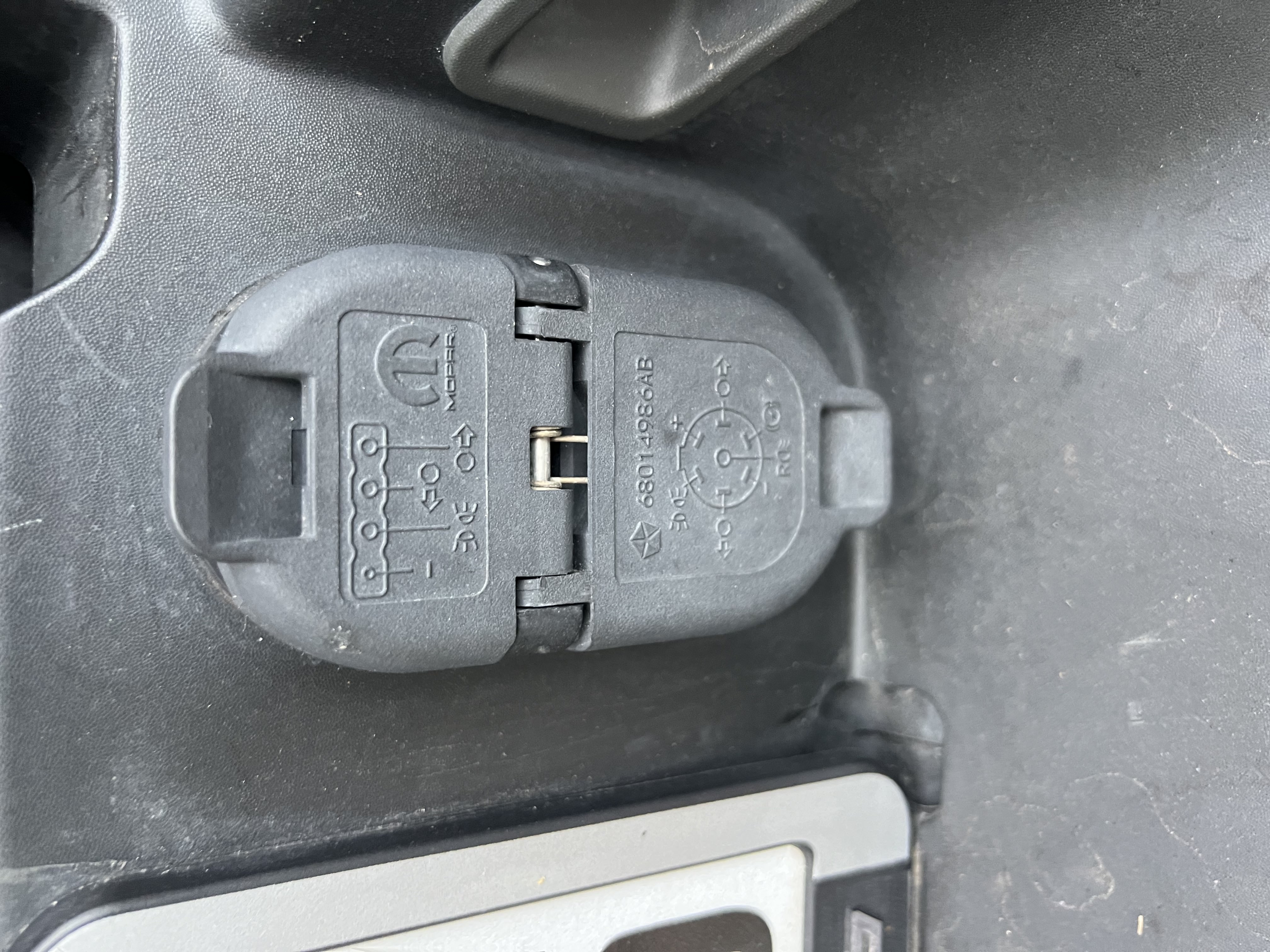 Used 2021 RAM 2500 Laramie AWD/4WD image 18