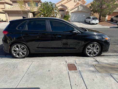 Used 2019 Hyundai Elantra GT N Line w/ Tech Package 03 FWD image 9