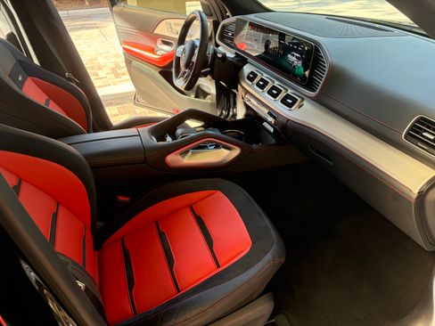 Used 2023 Mercedes-Benz GLE 63 AMG S image 9