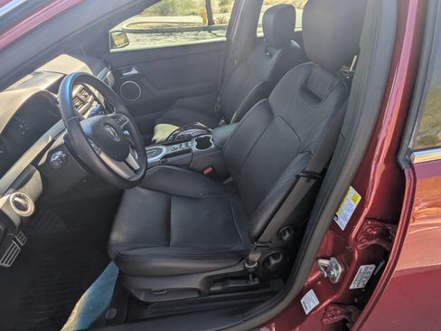 Used 2009 Pontiac G8 GT w/ Premium Package image 4