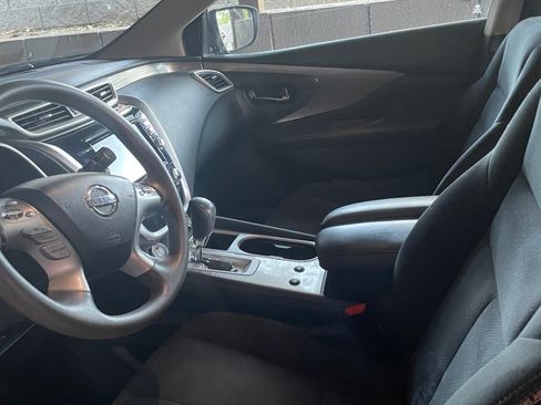 Used 2018 Nissan Murano S FWD image 12