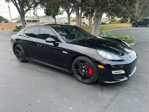 Used 2013 Porsche Panamera GTS AWD/4WD image 5