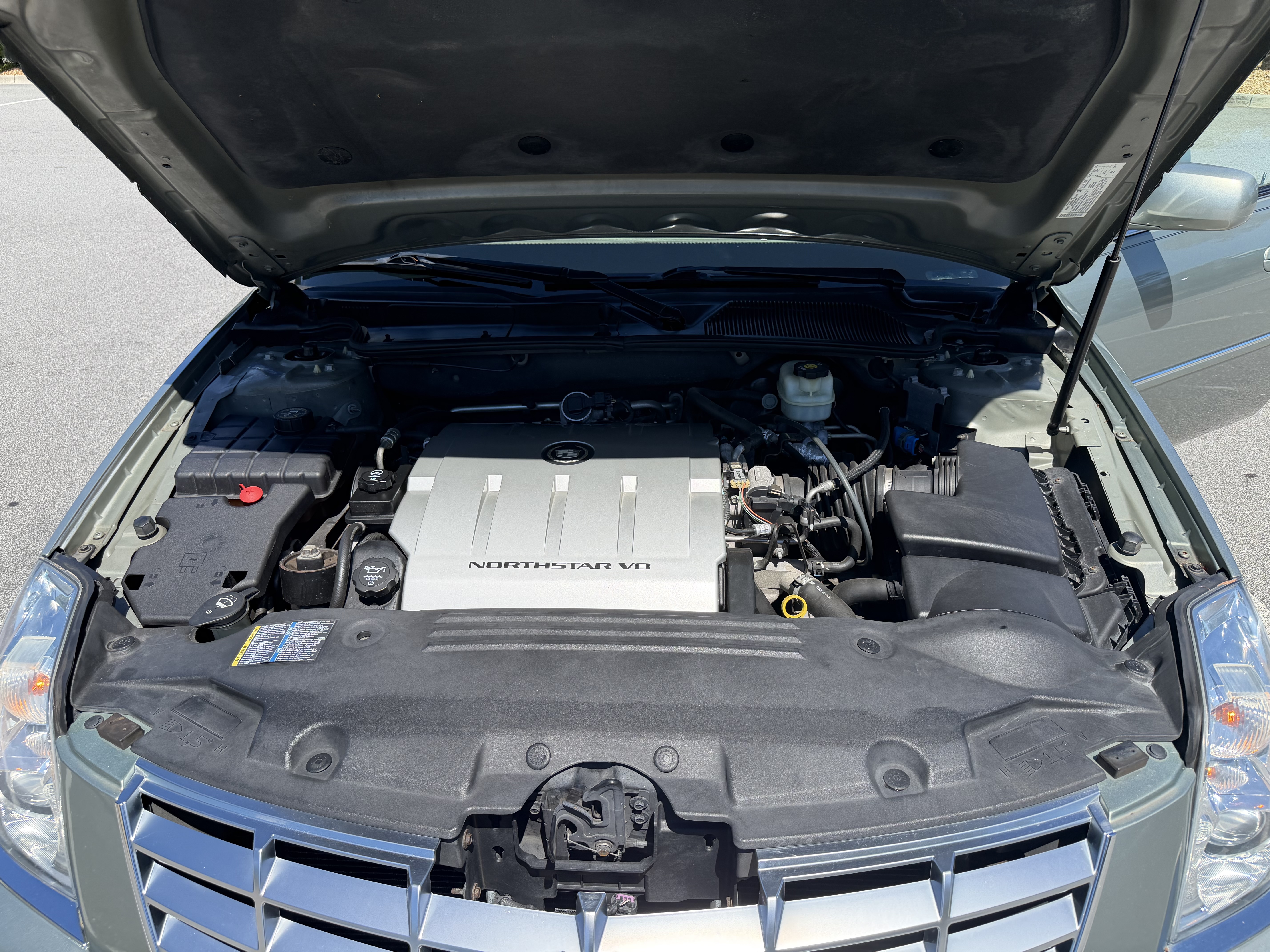 Used 2006 Cadillac DTS w/ Sun And Sound Package FWD image 10