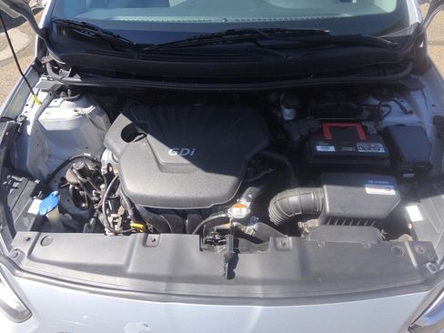 Used 2017 Hyundai Accent SE image 9