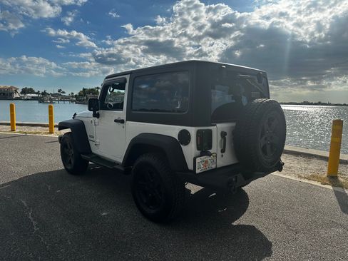 Used 2015 Jeep Wrangler Sport image 8