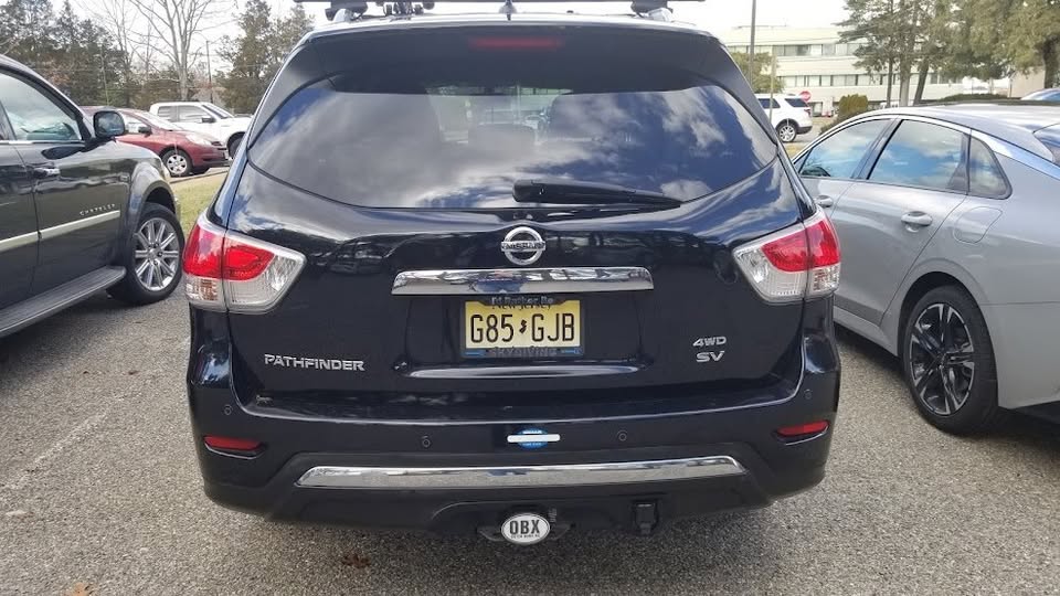 Used 2013 Nissan Pathfinder SV w/ Trailer Tow Pkg AWD/4WD image 4