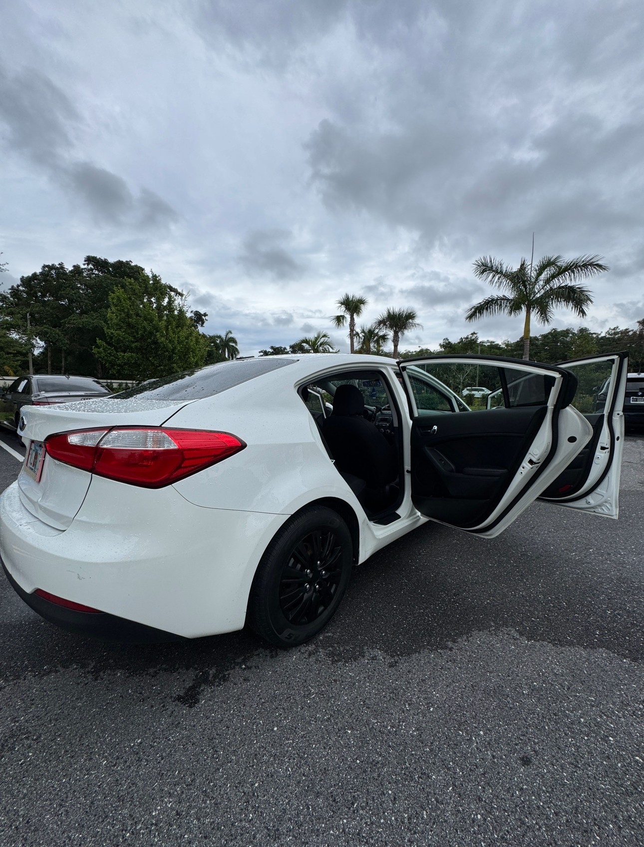 Used 2016 Kia Forte LX FWD image 8