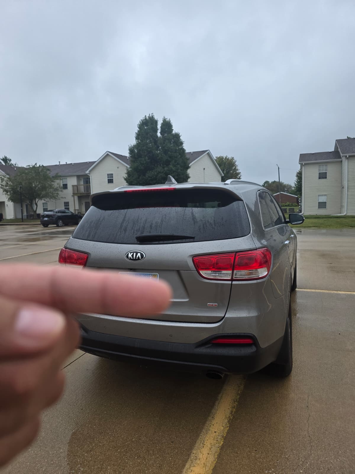 Used 2017 Kia Sorento FWD w/ LX Convenience Package image 3