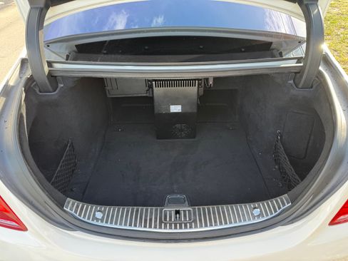 Used 2014 Mercedes-Benz S 550 Sedan image 24