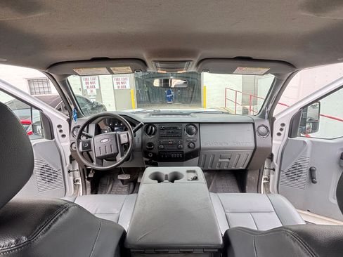 Used 2016 Ford F350 XL w/ Snow Plow Prep Package image 13