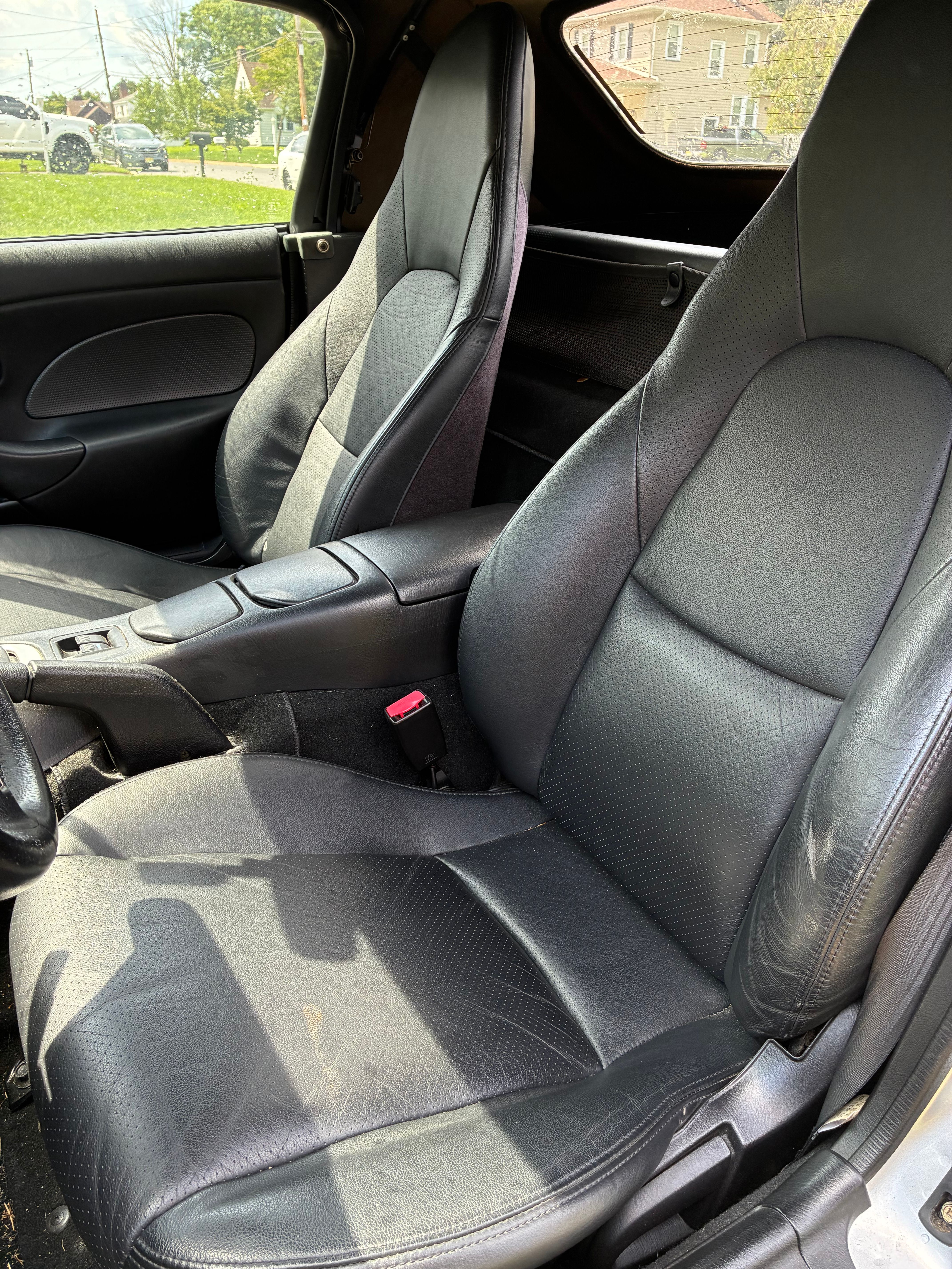 Used 2003 MAZDA MX-5 Miata LS RWD image 9