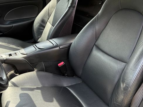 Used 2003 MAZDA MX-5 Miata LS RWD image 9