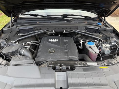 Used 2016 Audi Q5 2.0T Premium Plus w/ Technology Package image 11