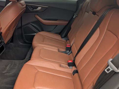 Used 2021 Audi Q8 Premium Plus w/ Premium Plus Package AWD/4WD image 10