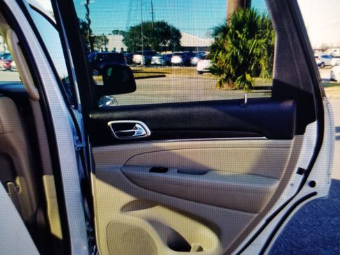 Used 2016 Jeep Grand Cherokee Overland w/ Trailer Tow Group IV image 10