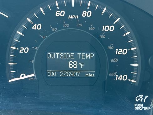 Used 2009 Toyota Camry Hybrid image 10