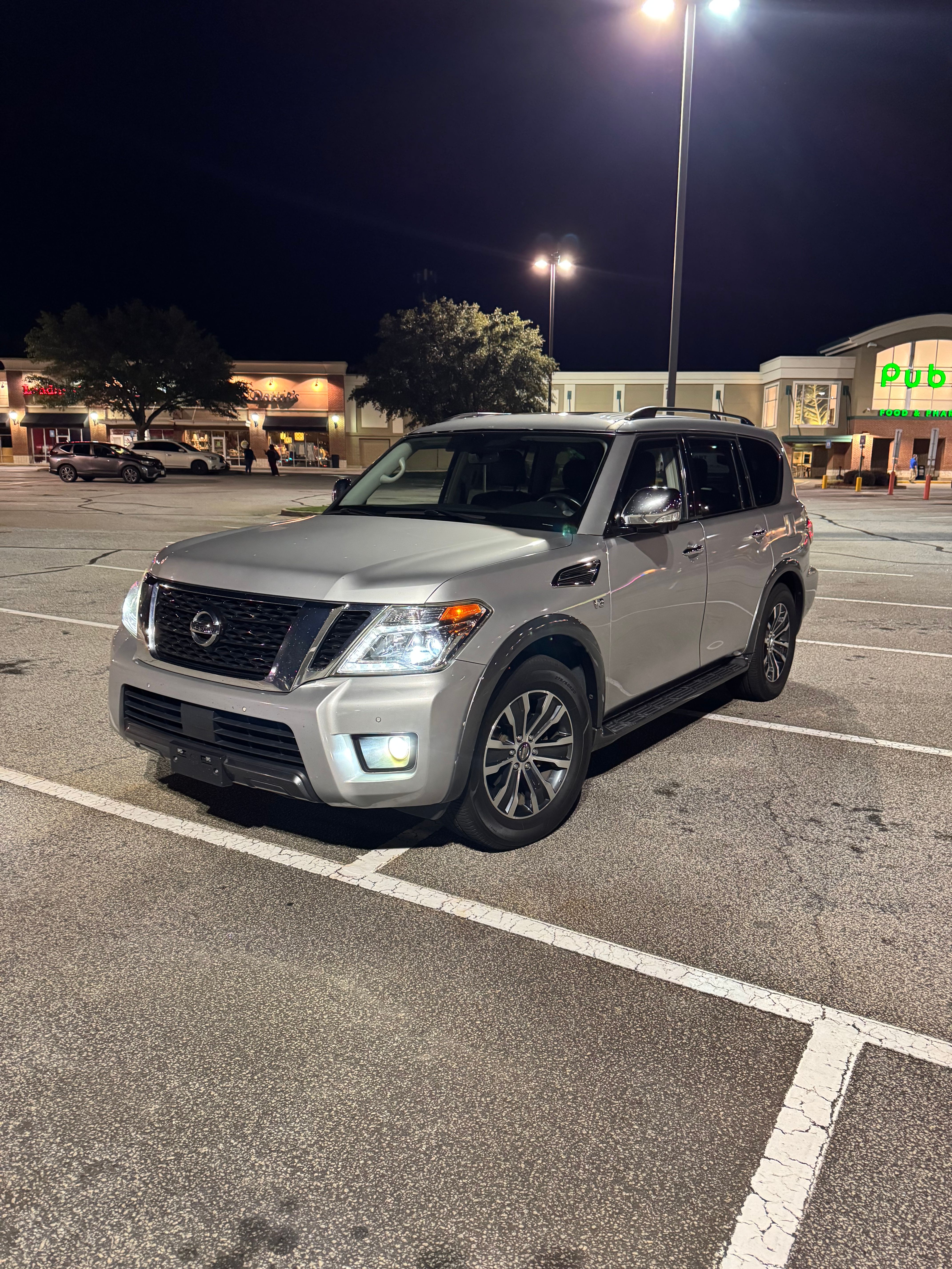 Used 2020 Nissan Armada SL w/ Premium Package AWD/4WD image 1