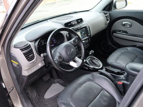 Used 2017 Kia Soul + w/ Primo Package image 5