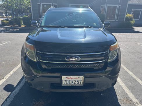 Used 2014 Ford Explorer Limited w/ Equipment Group 302A image 4