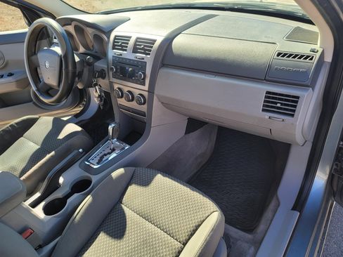 Used 2008 Dodge Avenger SE image 6