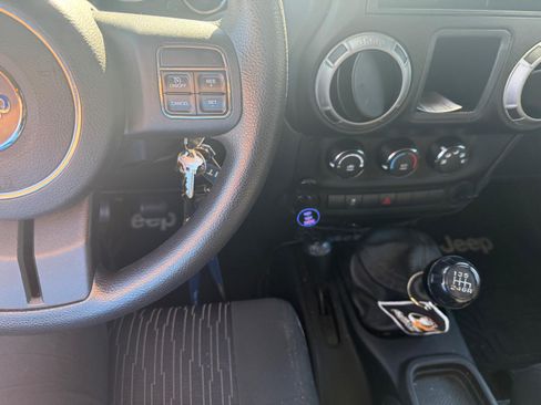 Used 2011 Jeep Wrangler Sport image 10