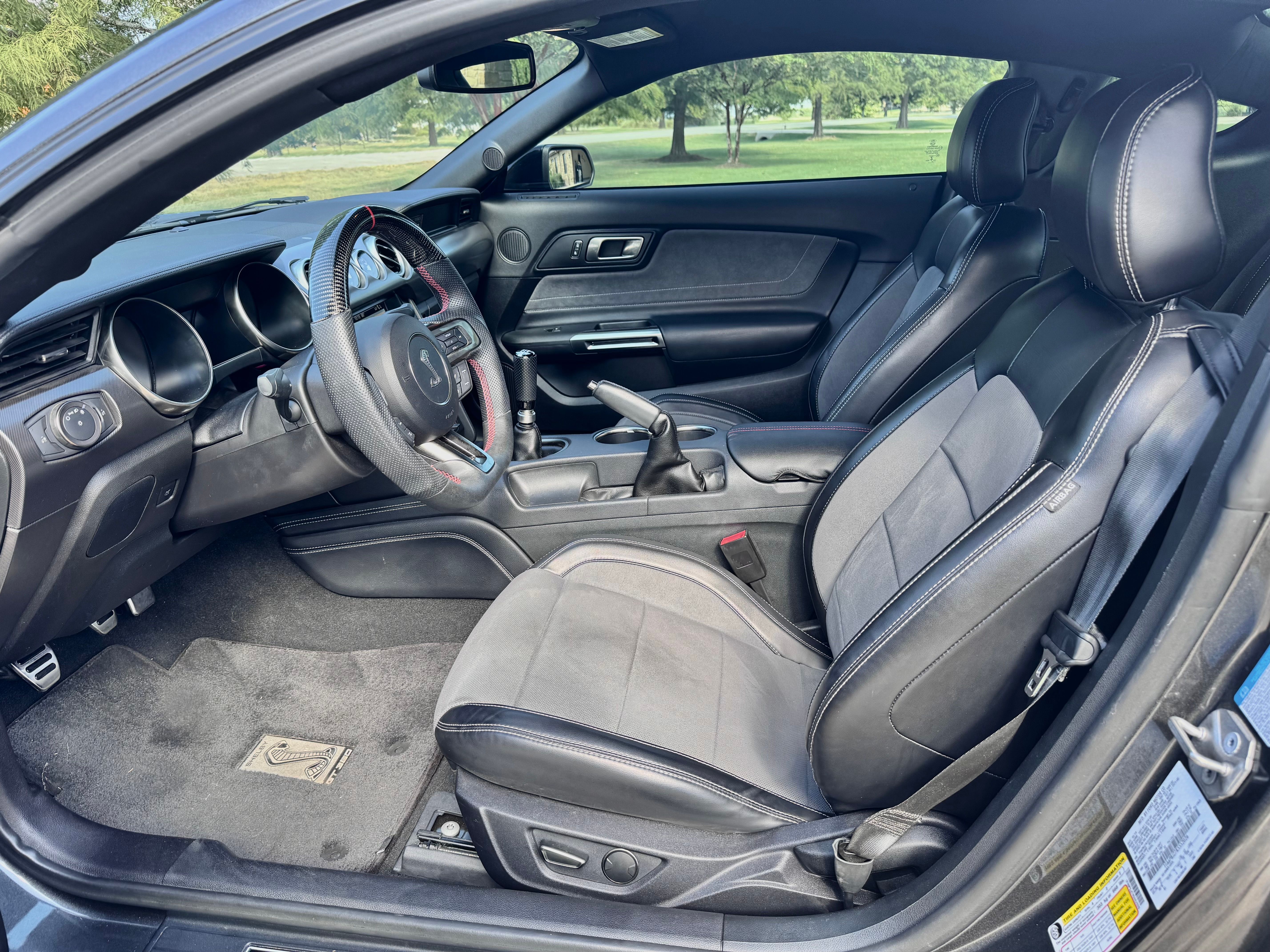 Used 2019 Ford Mustang Shelby GT350 w/ Technology Package RWD image 14