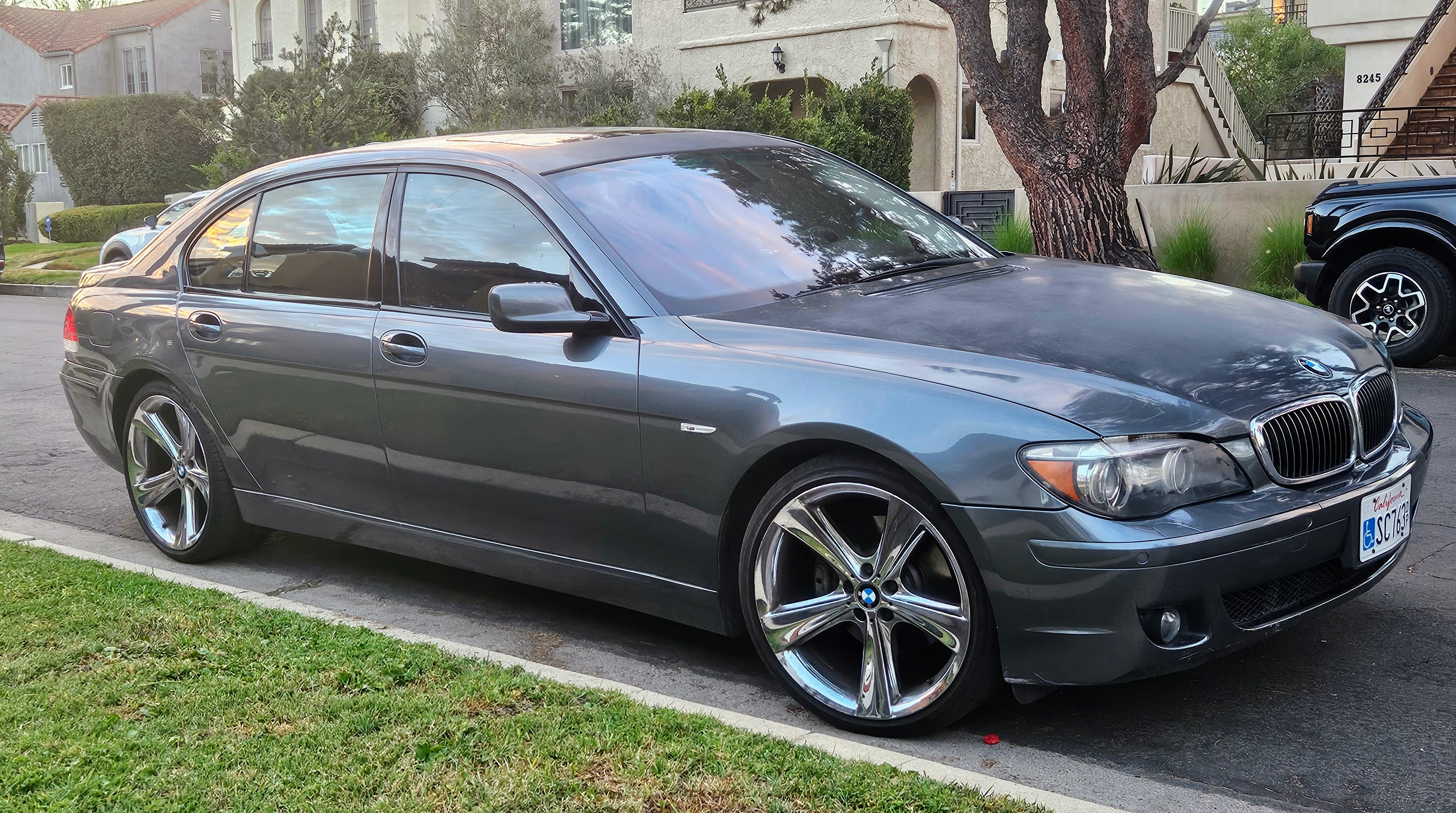Used 2008 BMW 750Li RWD image 1