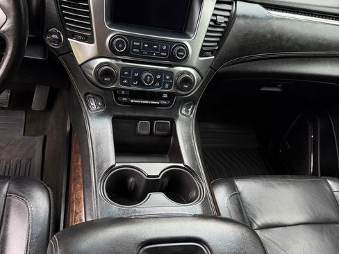 Used 2017 Chevrolet Suburban LT AWD/4WD image 13
