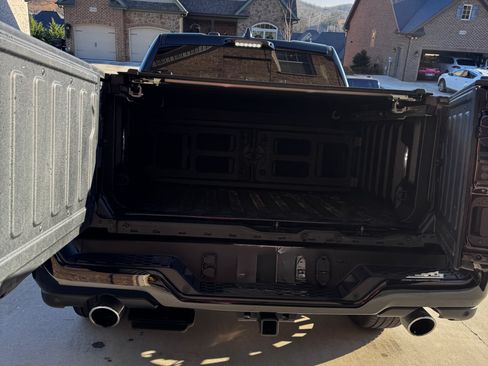 Used 2025 RAM 1500 Limited image 18